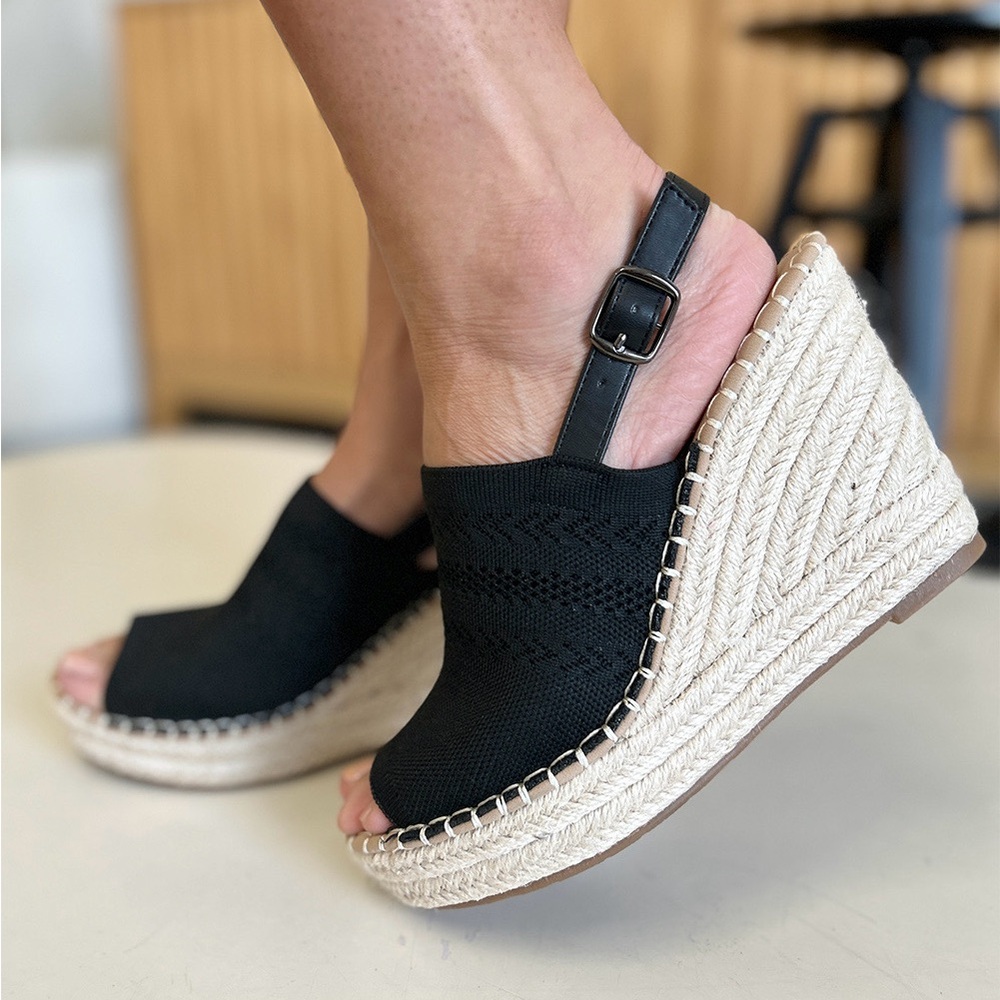 Forever Link Peep Toe High Heel Sandals - Picture 4 of 6